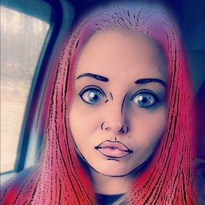 Meet your Posher, Llaura